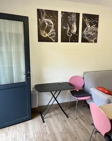 F1 140 Rez De Jardin Apartamento *